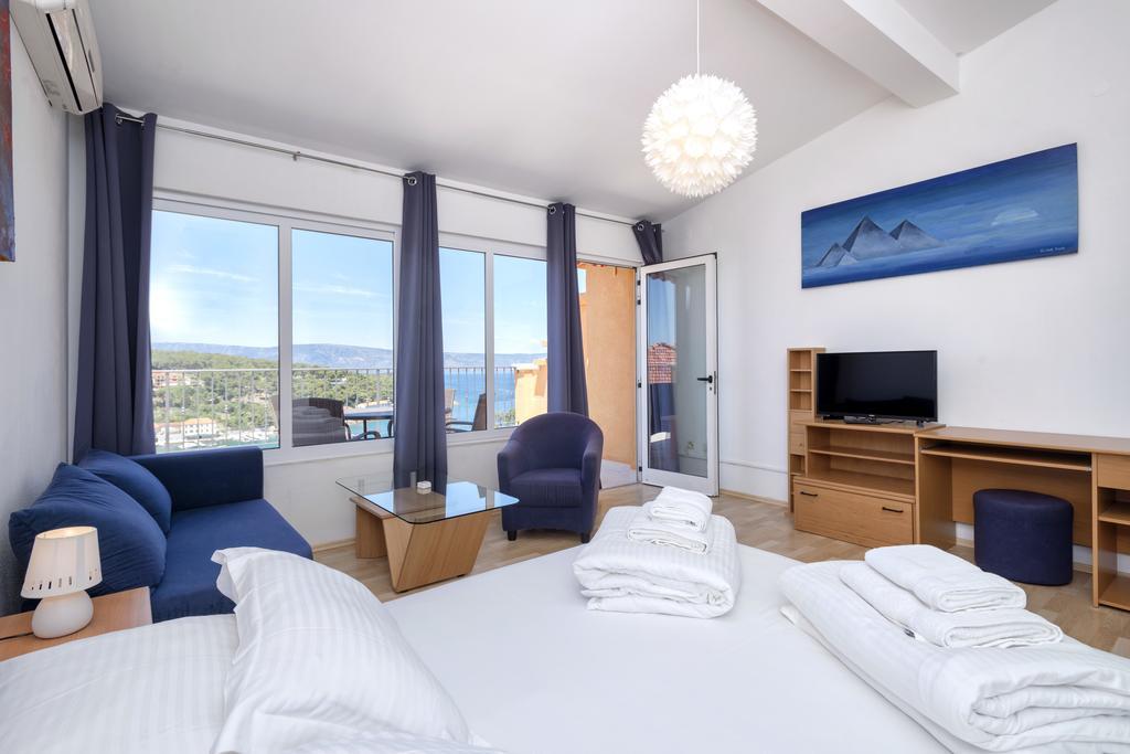 Big Blue Apartma